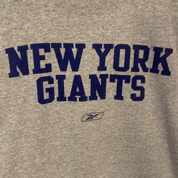 🔥EC🔥NY Giants Cotton Reebok Sleeveless Crewneck Shirt. - Picture 2 of 4